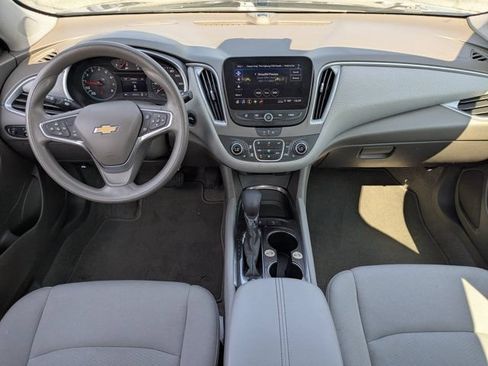 Used 2025 Chevrolet Malibu LT FWD image 14
