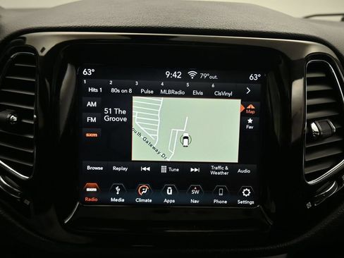 Used 2019 Jeep Compass Latitude AWD/4WD image 17