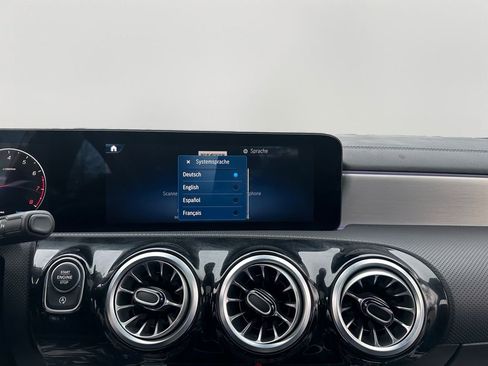 Used 2025 Mercedes-Benz CLA 250 4MATIC image 14