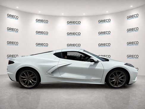 Used 2026 Chevrolet Corvette Stingray Preferred Cpe w/ 2LT RWD image 8