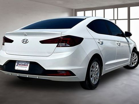 Used 2019 Hyundai Elantra SE w/ Cargo Package FWD image 6