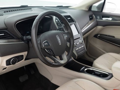 Used 2017 Lincoln MKC Reserve w/ Lincoln MKC Climate Package AWD/4WD image 22