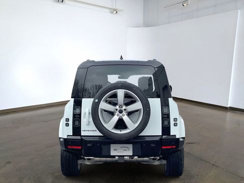 New 2026 Land Rover Defender 110 X-Dynamic SE AWD/4WD image 5
