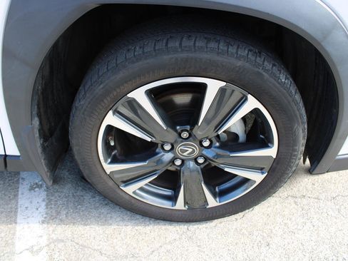 Used 2021 Lexus UX 250h w/ Accessory Package (Z2) AWD/4WD image 9