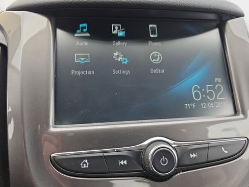 Used 2017 Chevrolet Cruze LT FWD image 23