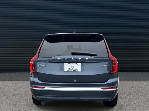 New 2026 Volvo XC90 B5 Plus w/ Protection Package image 3