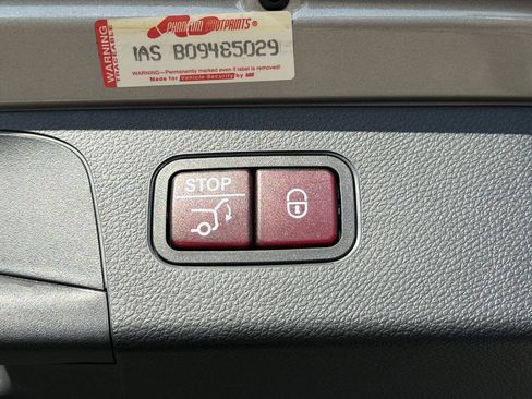 Used 2020 Mercedes-Benz GLC 300 image 14