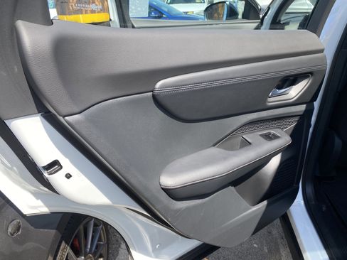 Used 2023 Nissan Ariya FWD image 14