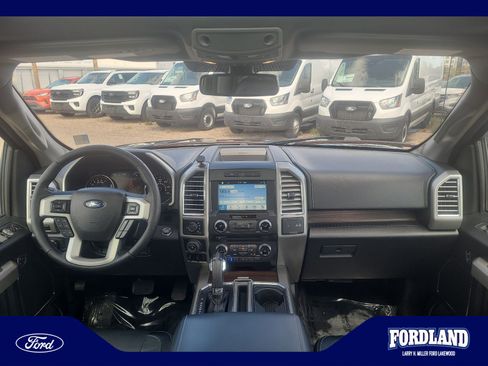 Used 2016 Ford F150 Lariat w/ Equipment Group 502A Luxury AWD/4WD image 20