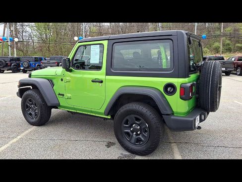 Certified 2025 Jeep Wrangler Sport AWD/4WD image 6