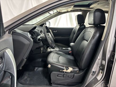 Used 2011 Nissan Rogue SV w/ SL Pkg image 12