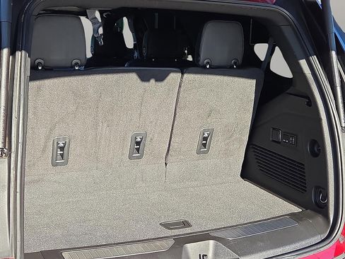 Used 2023 Chevrolet Tahoe Z71 w/ Luxury Package image 8