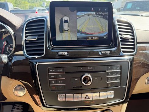 Used 2017 Mercedes-Benz GLE 400 4MATIC image 14