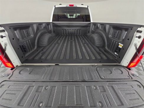 Certified 2024 Ford F350 Platinum image 16