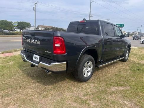 New 2025 RAM 1500 Big Horn AWD/4WD image 7