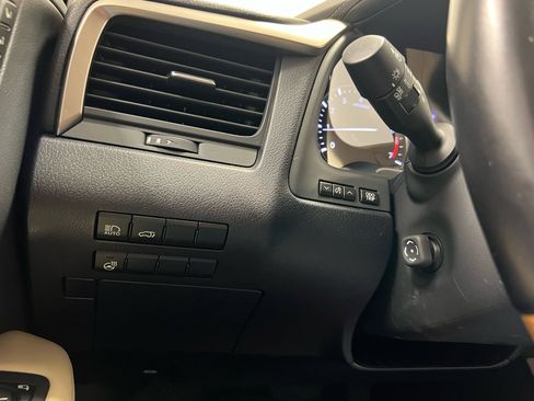 Used 2022 Lexus RX 350L FWD w/ Premium Package image 31