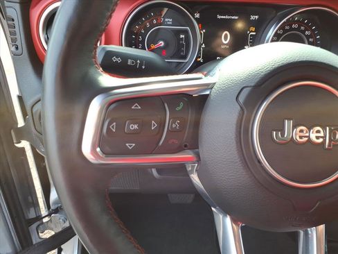 Used 2020 Jeep Gladiator Rubicon image 16