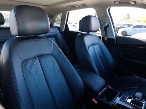 Used 2018 Audi Q5 2.0T Premium Plus w/ Premium Plus Package image 18