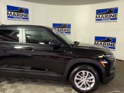 Used 2024 Chevrolet TrailBlazer LS w/ LS Convenience Package AWD/4WD image 3