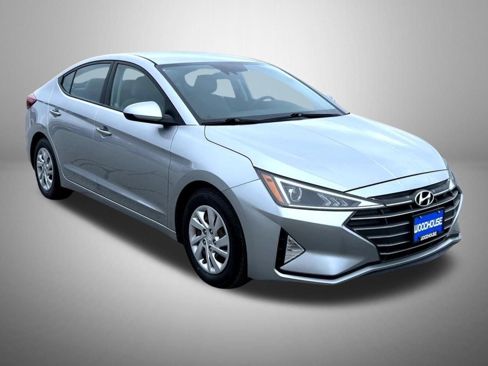 Used 2020 Hyundai Elantra SE FWD image 4