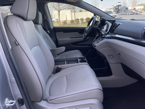 Certified 2024 Honda Odyssey Elite image 31
