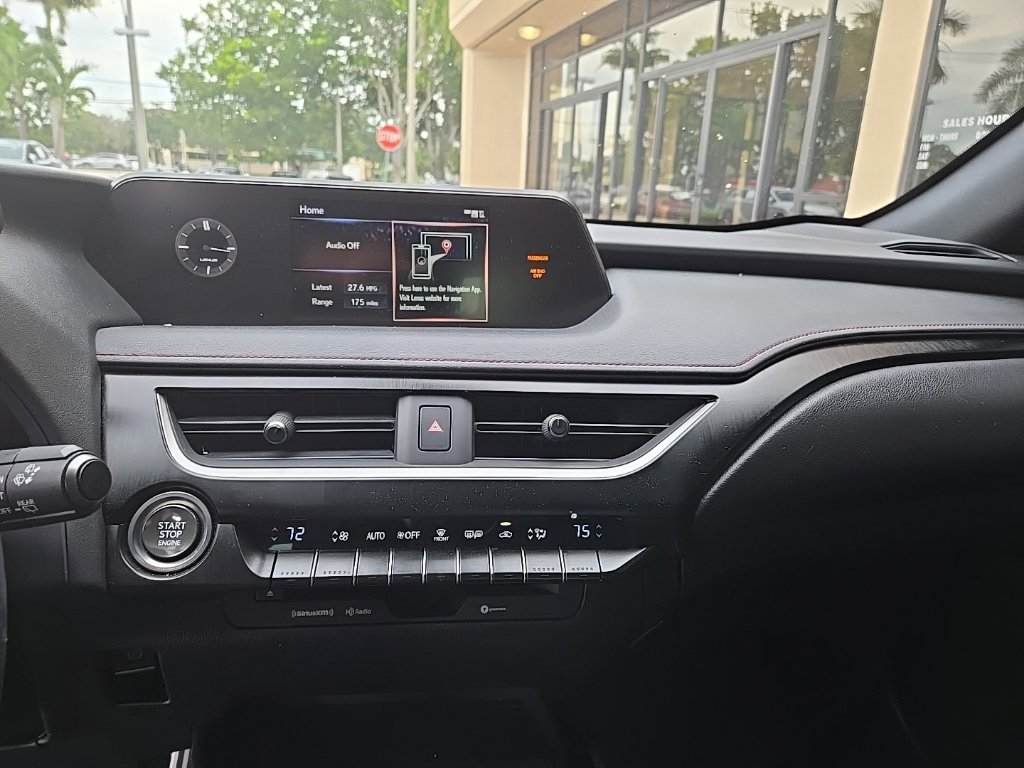 Certified 2021 Lexus UX 200 F Sport w/ Accessory Package (Z2) FWD image 17