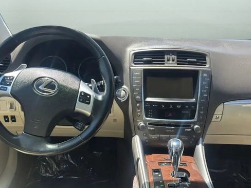 Used 2011 Lexus IS 250 w/ Premium Pkg Value Edition RWD image 17
