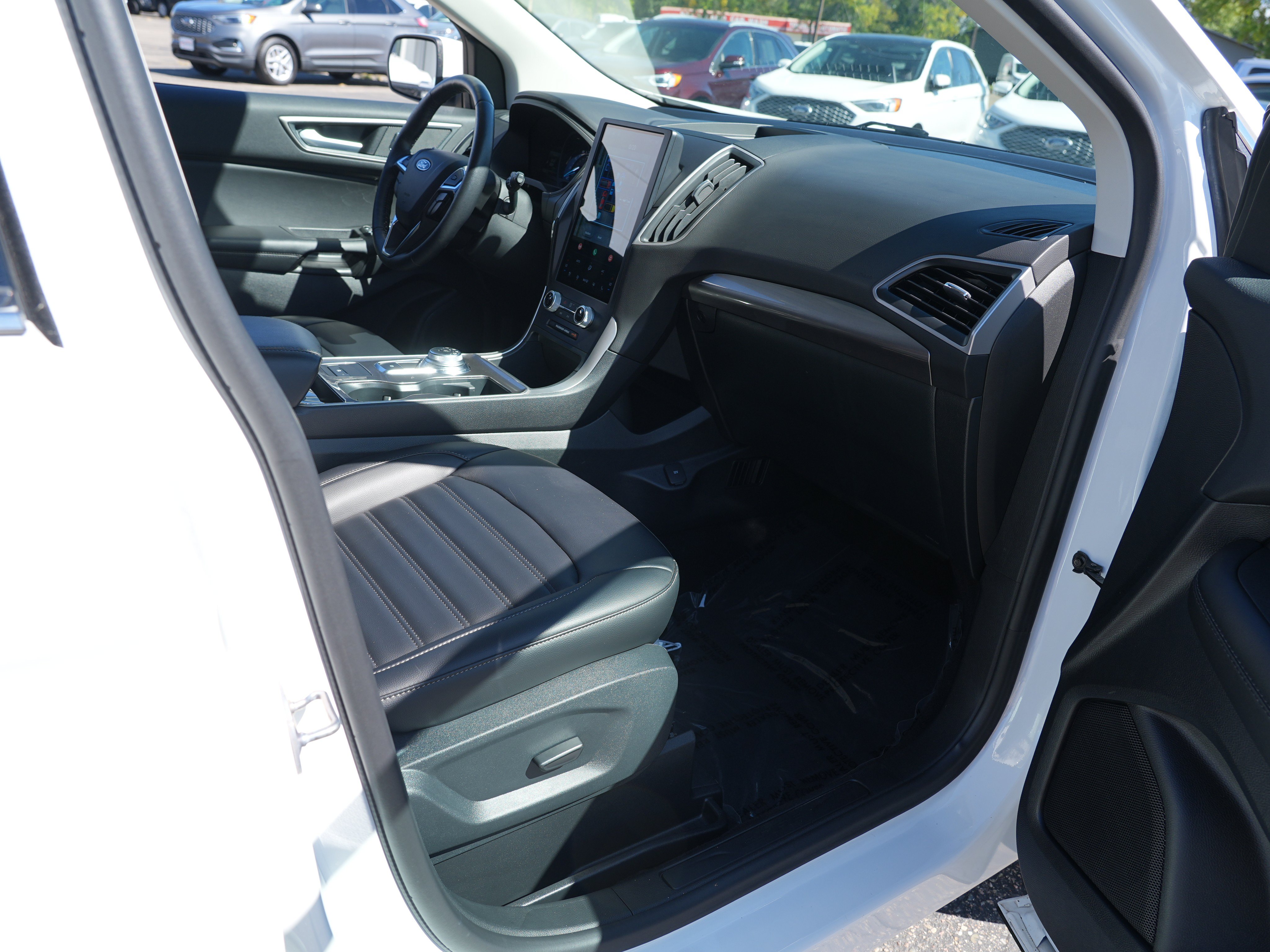 Used 2024 Ford Edge SEL w/ Convenience Package AWD/4WD image 30