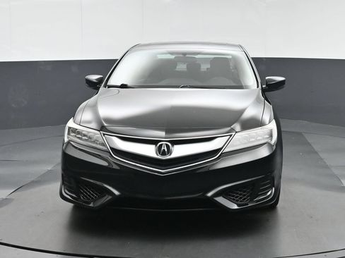 Used 2018 Acura ILX FWD image 2