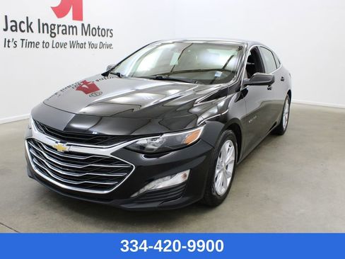 Used 2024 Chevrolet Malibu LT image 1