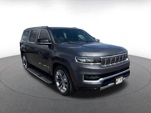 Used 2023 Jeep Grand Wagoneer Series II AWD/4WD image 3