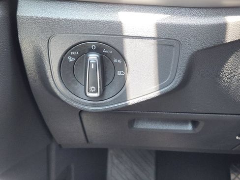 Used 2023 Volkswagen Atlas SEL AWD/4WD image 23