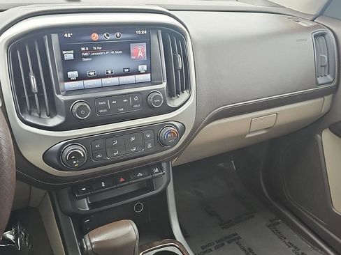 Used 2015 GMC Canyon SLE w/ SLE Convenience Package image 16