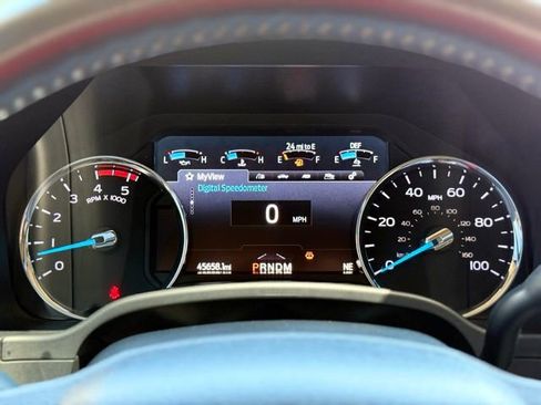 Used 2021 Ford F350 Lariat AWD/4WD image 29