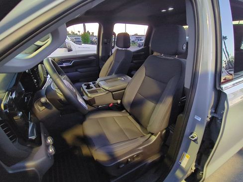 Used 2024 GMC Sierra 1500 SLE AWD/4WD image 19