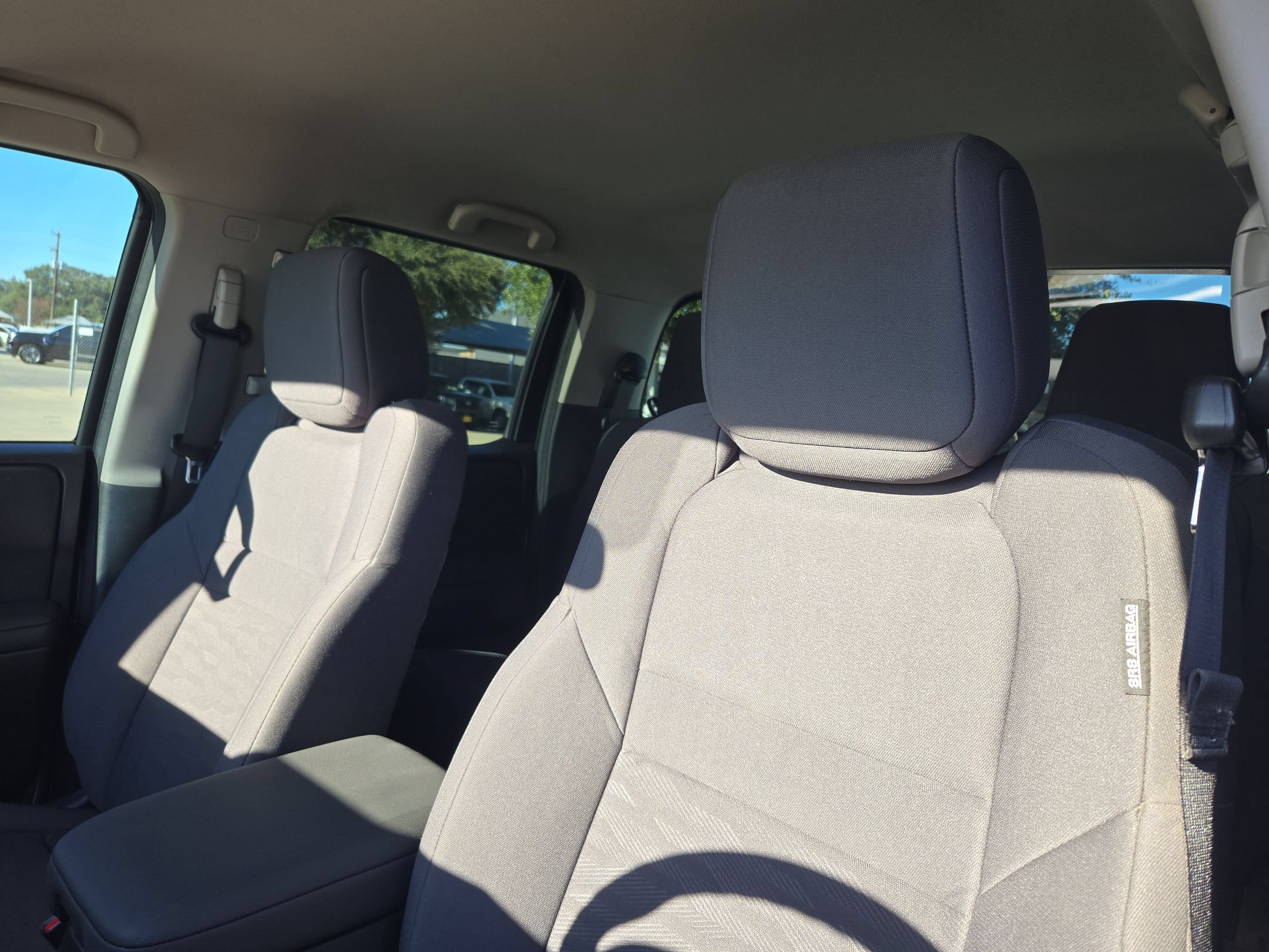 Used 2022 Nissan Frontier S w/ Technology Package RWD image 9