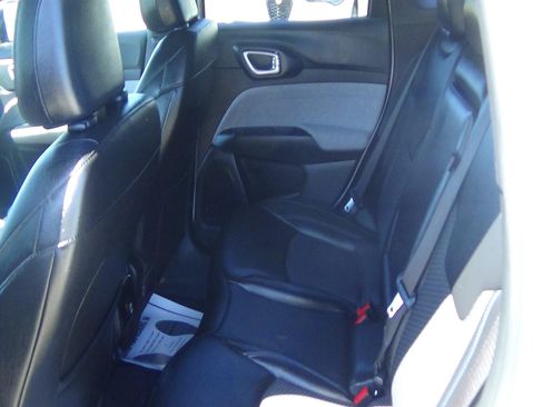 Certified 2025 Jeep Compass Latitude AWD/4WD image 13