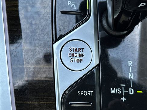 Used 2021 BMW X5 xDrive40i w/ Convenience Package image 23