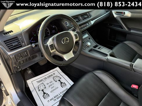 Used 2013 Lexus CT 200h FWD image 15