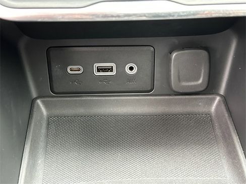 Used 2021 GMC Terrain SLE w/ Driver Convenience Package image 32