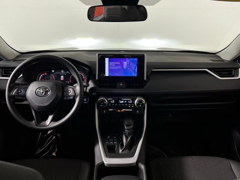 Certified 2025 Toyota RAV4 XLE FWD image 21