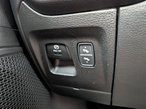 New 2026 RAM 1500 4x4 Crew Cab image 37