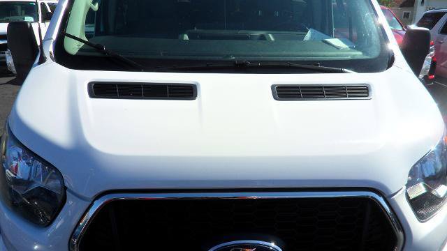 Used 2024 Ford Transit 350 XLT RWD image 4