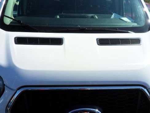 Used 2024 Ford Transit 350 XLT RWD image 4
