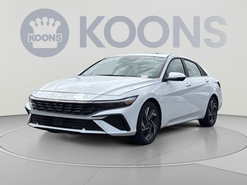 Certified 2024 Hyundai Elantra Limited FWD image 1