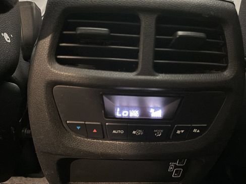 Certified 2021 Honda Pilot Special Edition image 32