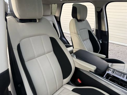 Used 2020 Land Rover Range Rover Sport HSE Dynamic image 5