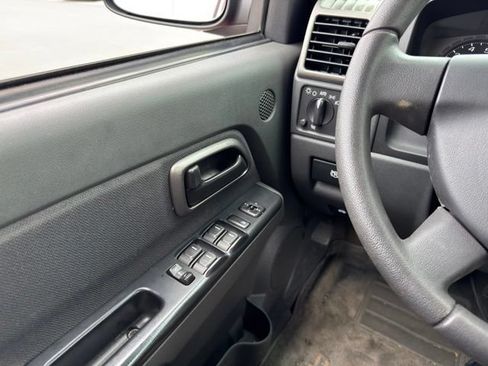 Used 2005 Chevrolet Colorado LS AWD/4WD image 23