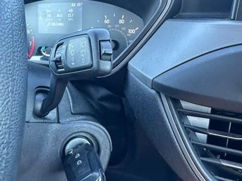 Used 2020 Ford Escape S image 41