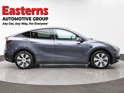 Used 2023 Tesla Model Y Long Range AWD/4WD image 4